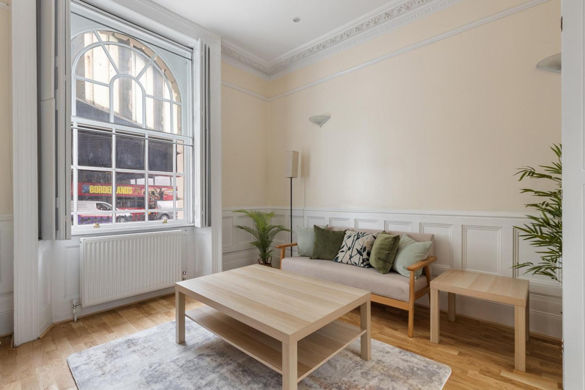 Parea Living - Spacious 4 Story House, Families, Big Groups * Londra
