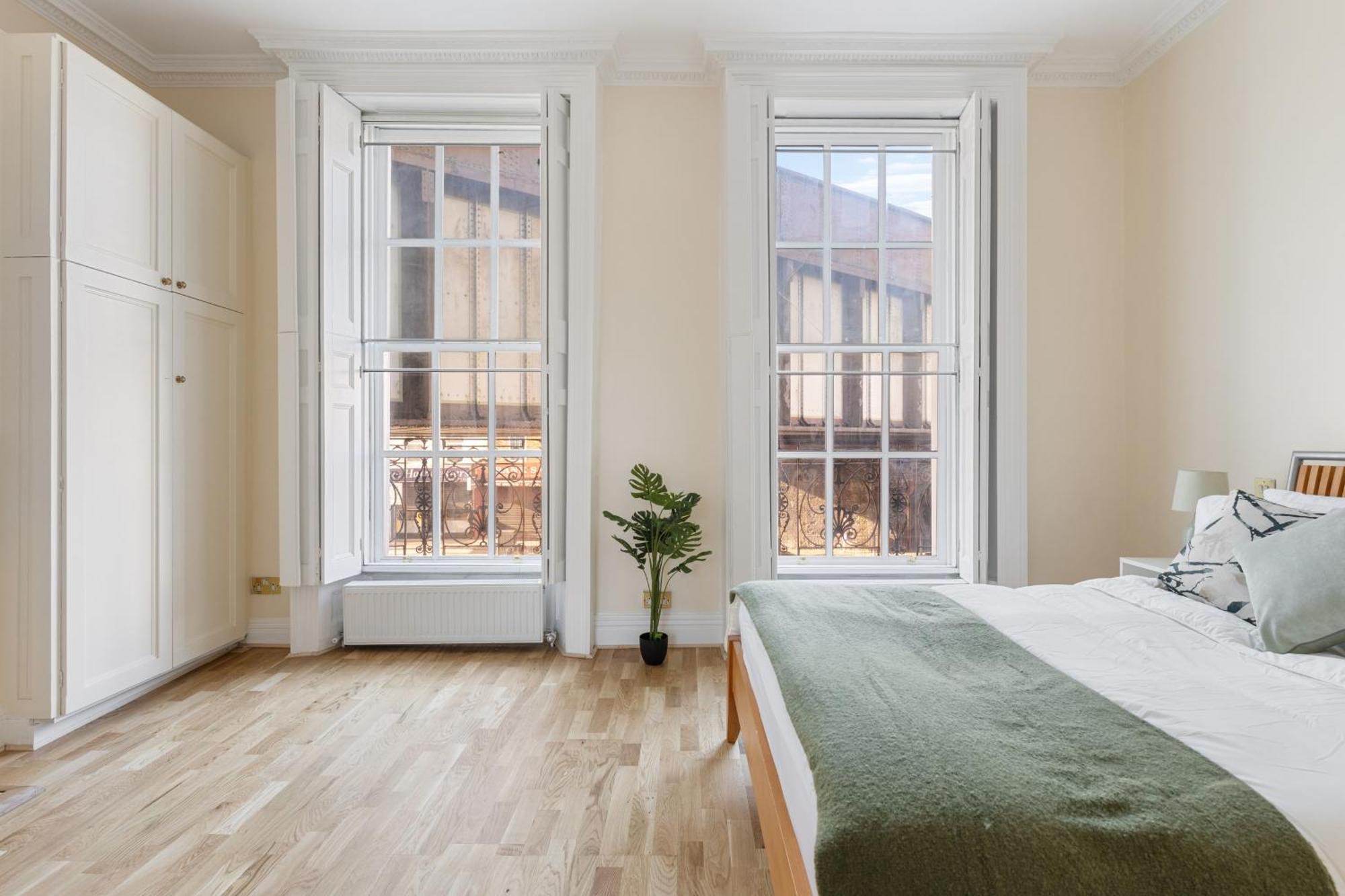 Parea Living - Spacious 4 Story House, Families, Big Groups * Londra